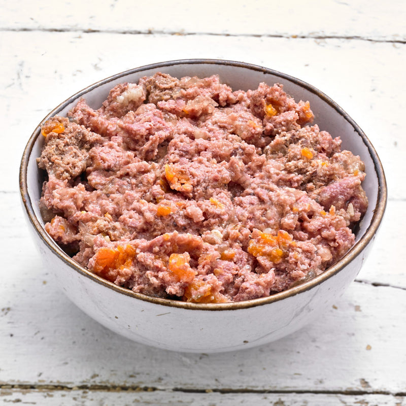 Grau Conserva pentru Pisici cu Carne de Pui, Morcov si Iarba Pisicii 200 g