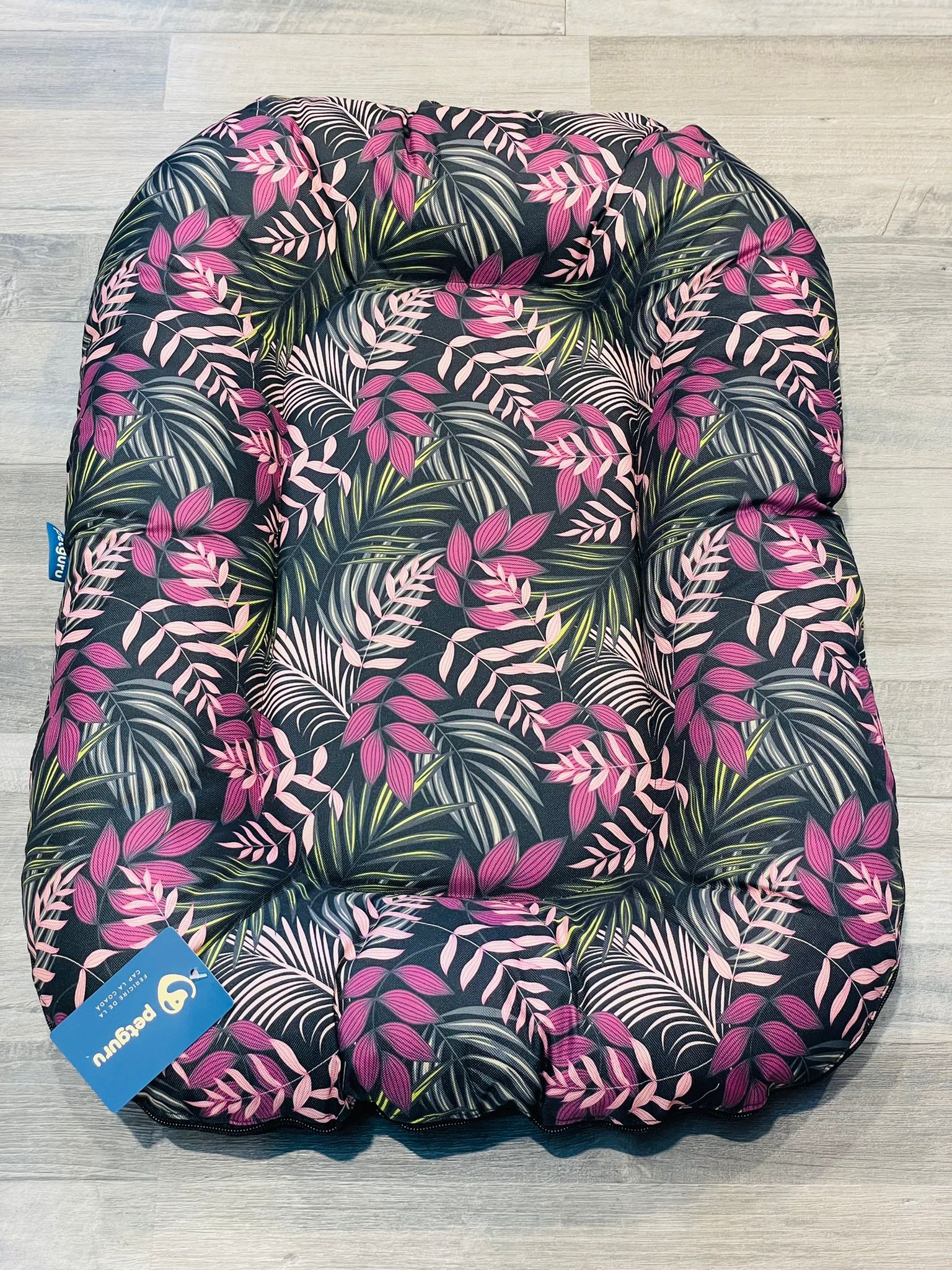 Saltea Ponton PetGuru Modern cu fermoar-imprimeu tropical roz