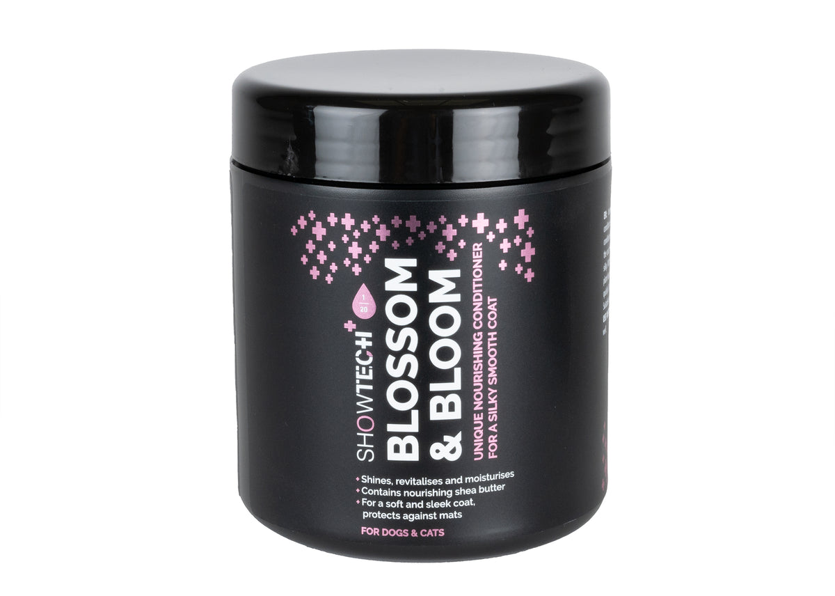 Show Tech+ Balsam nutritiv Blossom & Bloom-pentru caini si pisici