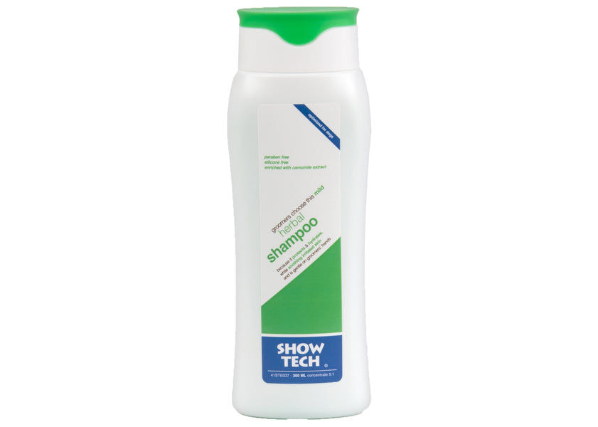 Show Tech Sampon Herbal 300ml pentru Caini, Pisici si Cai